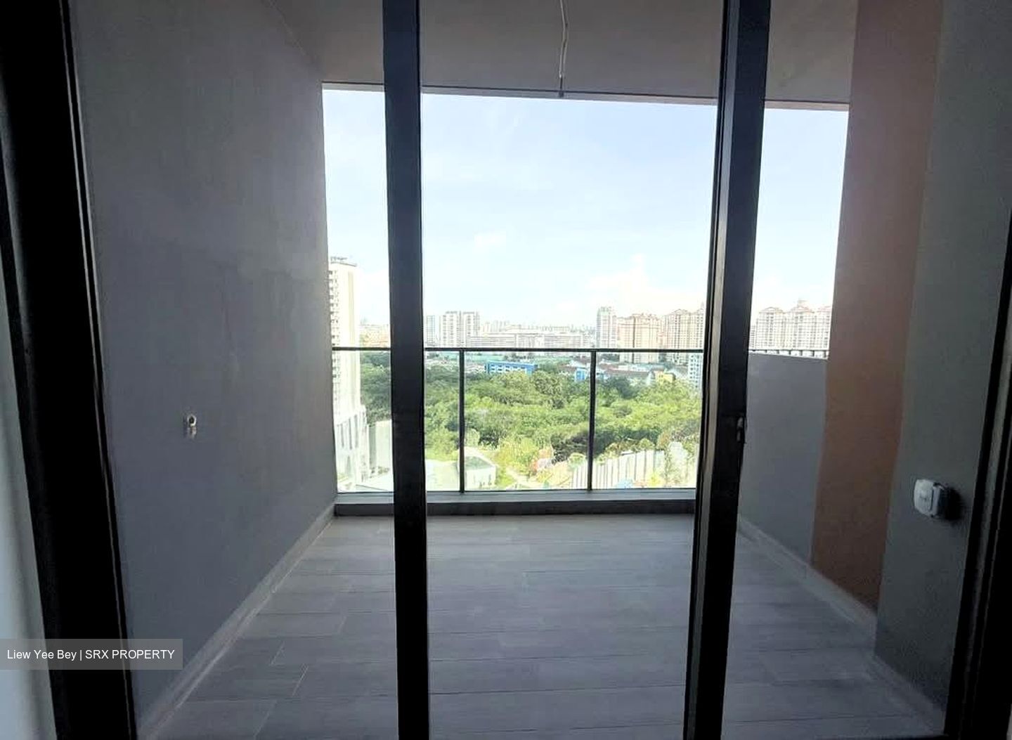 Amo Residence (D20), Apartment #565274821